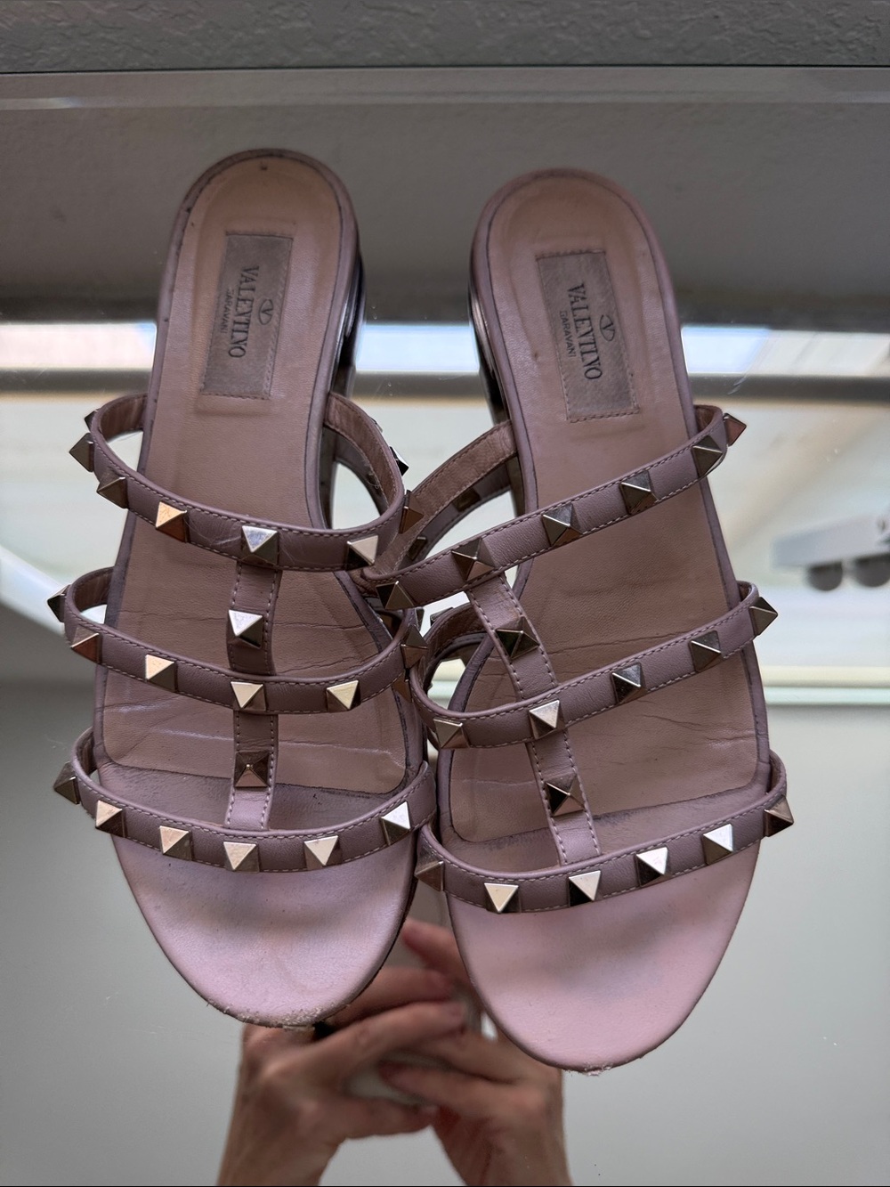 Valentino nude  Rockstud Strappy Leather Mules